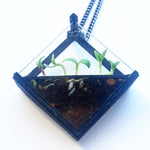 MAYA gardening pendant delivered with organic soil and seeds